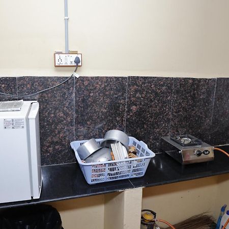 3 Bhk Non-Ac For 4 To 10 Guests For Families Apartment Хидерабад Екстериор снимка